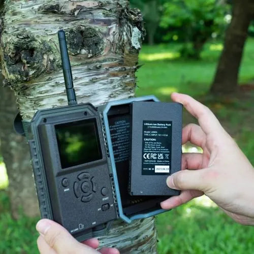 GardePro WiFi Trail Camera E8PCF With Close Focus Lens & Rechargeable Battery & 32G Built-in Memory SD Card 